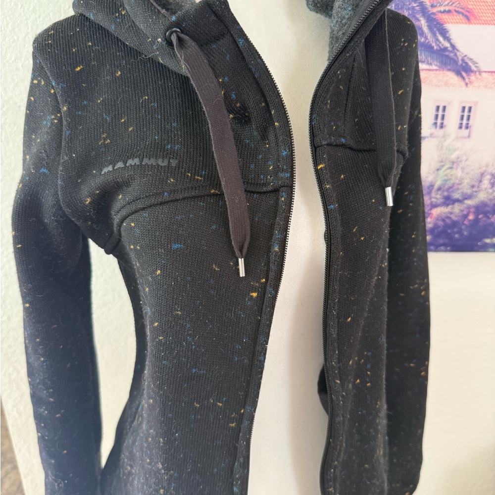 Mammut Black and Gray Fleece Jacket - Picture 5 of 15